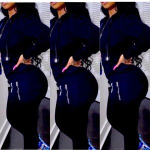 Jet ⬛️ black two piece set ( stretchy) Size M